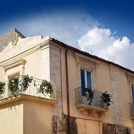 Casa Dei Giurati Bed & Breakfast Palazzolo Acreide Luaran gambar