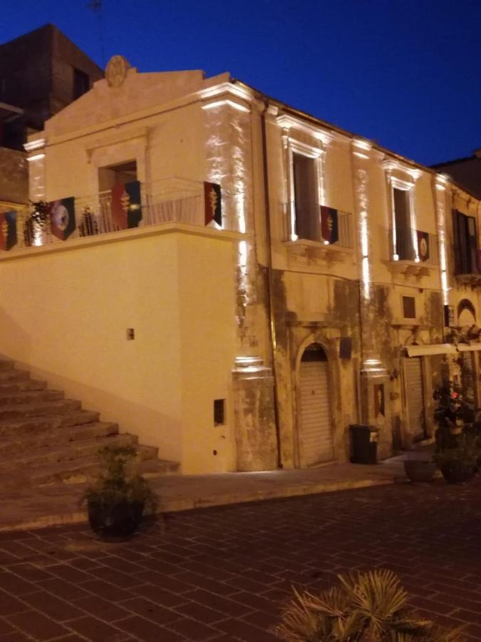 Casa Dei Giurati Bed & Breakfast Palazzolo Acreide Luaran gambar