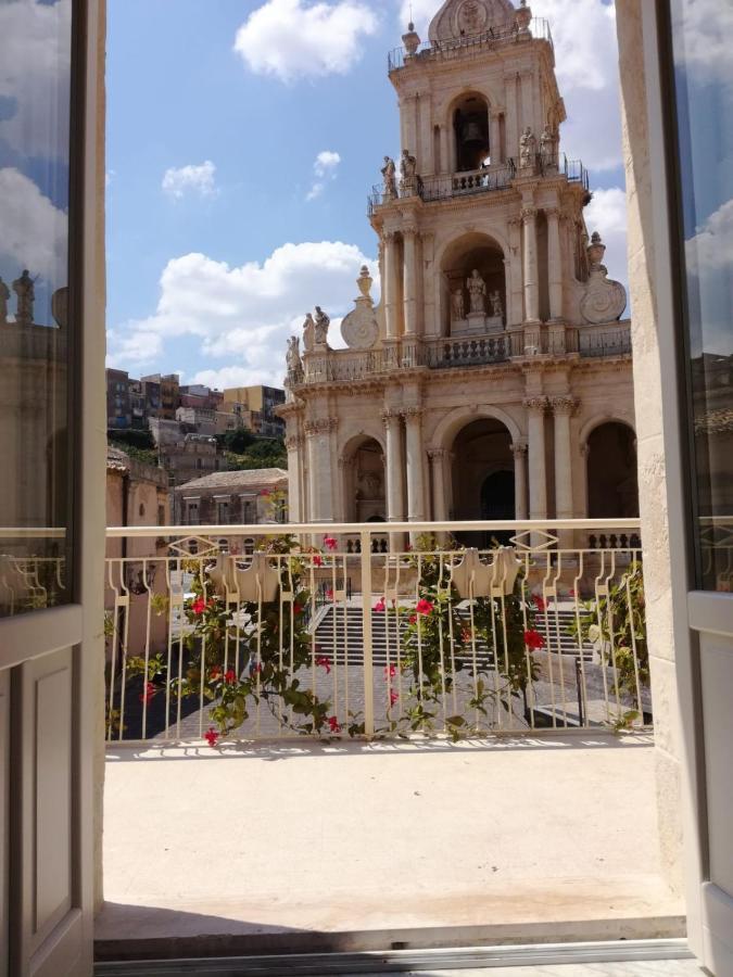 Casa Dei Giurati Bed & Breakfast Palazzolo Acreide Luaran gambar