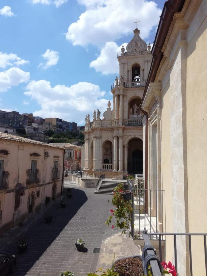Casa Dei Giurati Bed & Breakfast Palazzolo Acreide Luaran gambar
