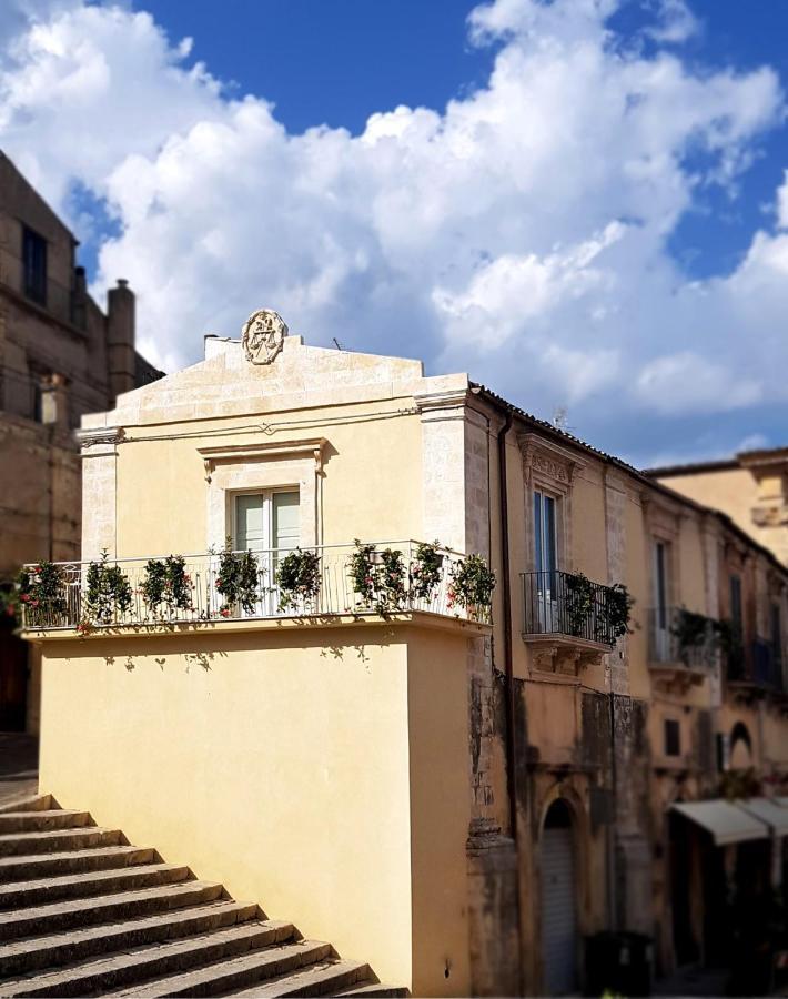 Casa Dei Giurati Bed & Breakfast Palazzolo Acreide Luaran gambar